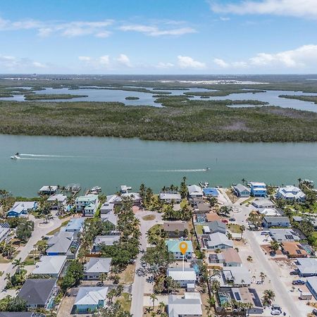 140 Barefoot Bungalow: 4Br/2Ba W/ Heated Pool! Fort Myers Beach Eksteriør billede
