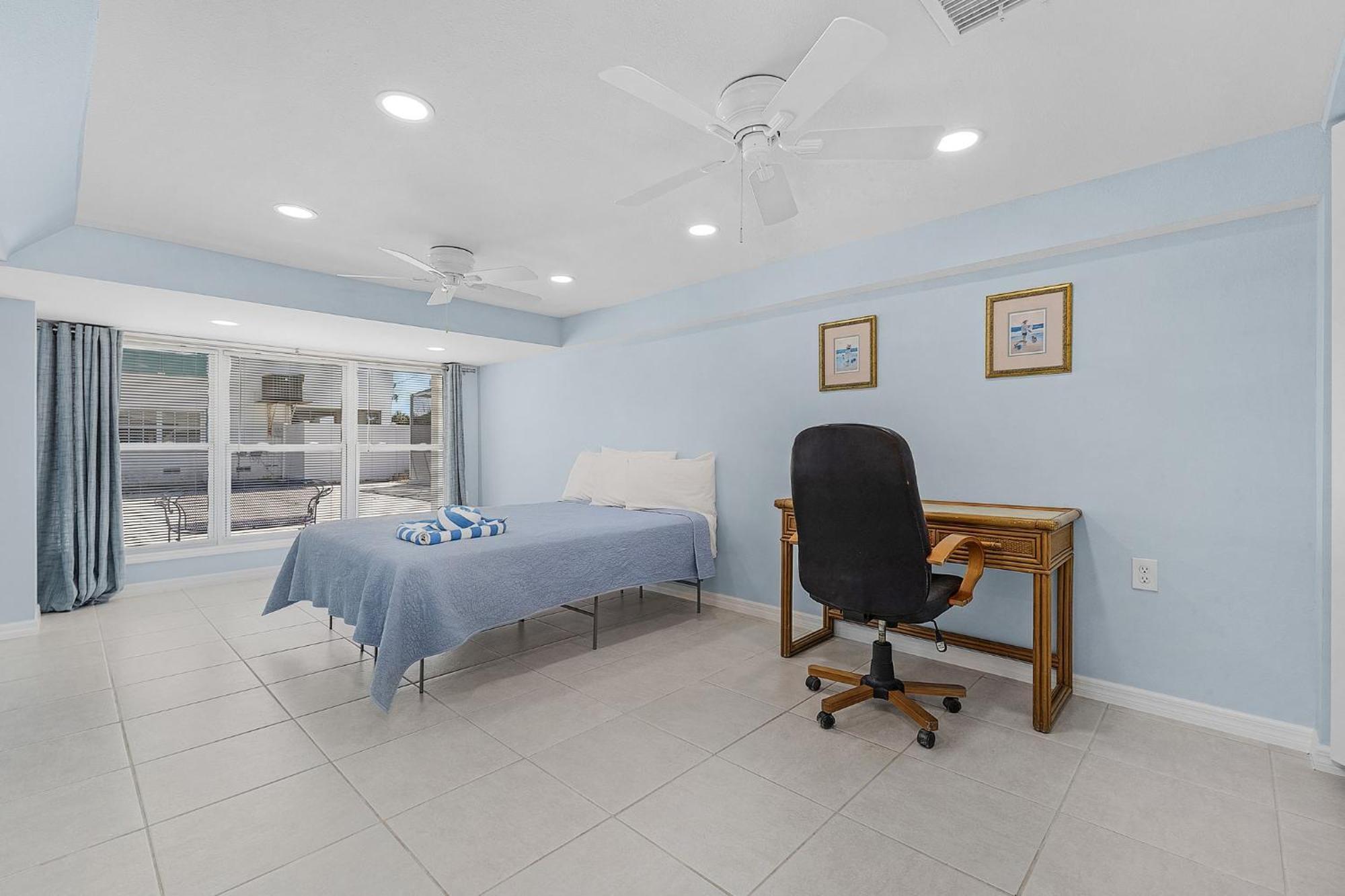 140 Barefoot Bungalow: 4Br/2Ba W/ Heated Pool! Fort Myers Beach Eksteriør billede