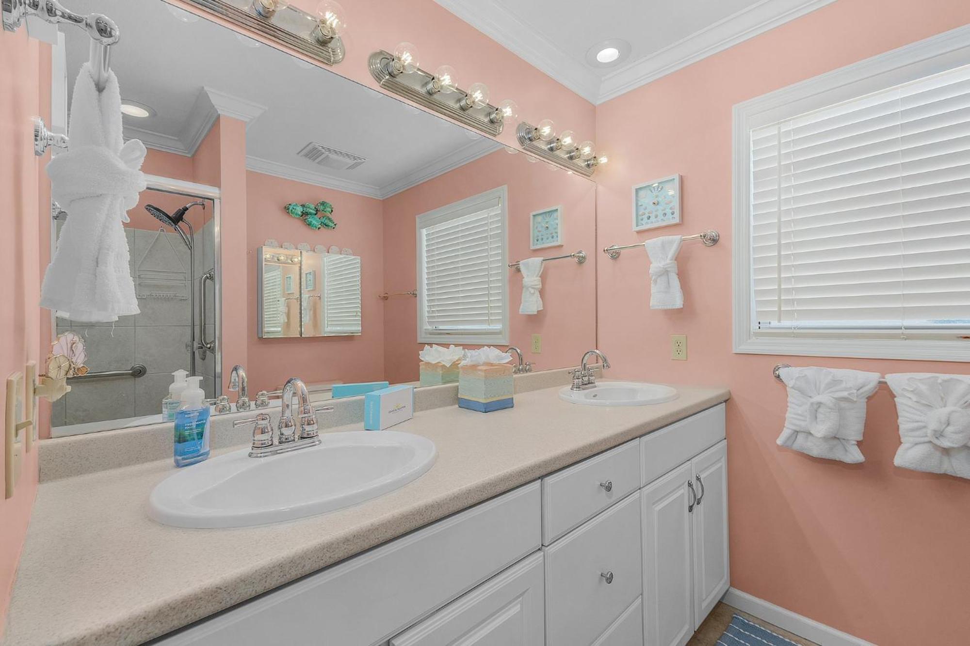 140 Barefoot Bungalow: 4Br/2Ba W/ Heated Pool! Fort Myers Beach Eksteriør billede