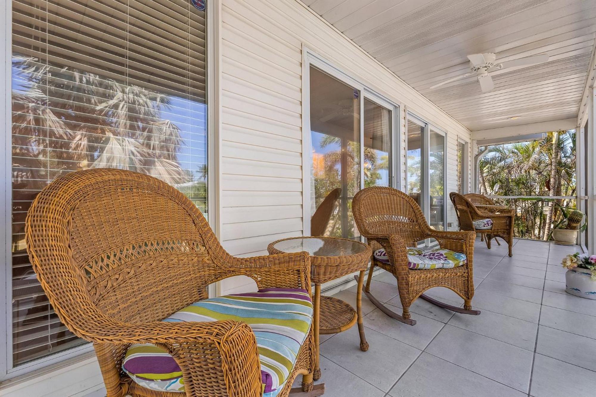 140 Barefoot Bungalow: 4Br/2Ba W/ Heated Pool! Fort Myers Beach Eksteriør billede