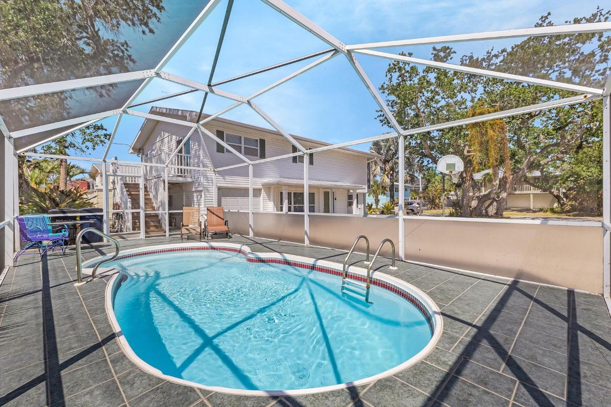 140 Barefoot Bungalow: 4Br/2Ba W/ Heated Pool! Fort Myers Beach Eksteriør billede